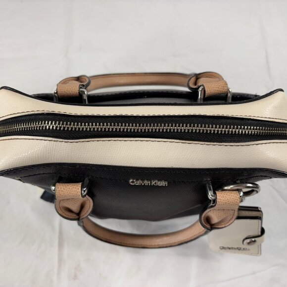 CALVIN KLEIN Boxy Small Satchel - Picture 10 of 11